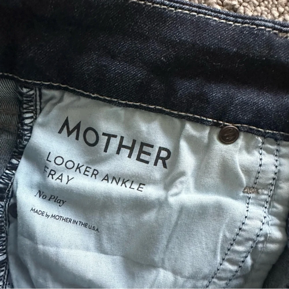 MOTHER Looker Ankle Fray Jeans in No‎ Play Size 25